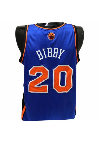 Mike Bibby Signed Jersey (Steiner)
